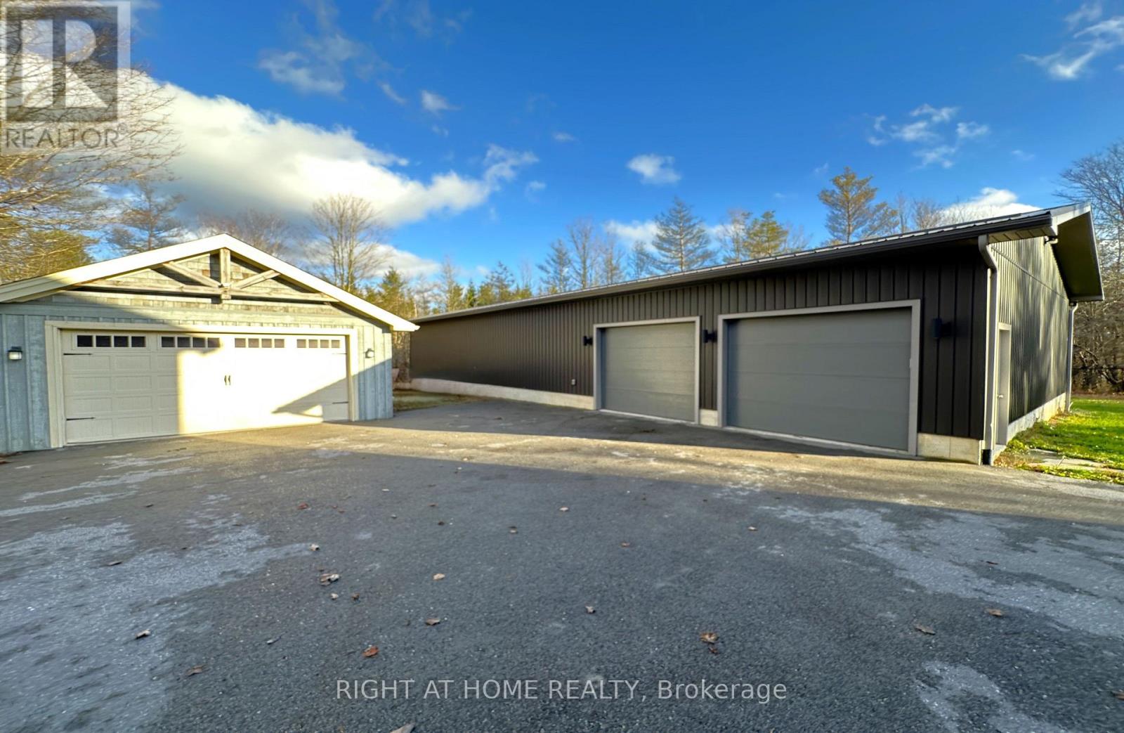 129 Blue Jay Crescent Property Photo 30