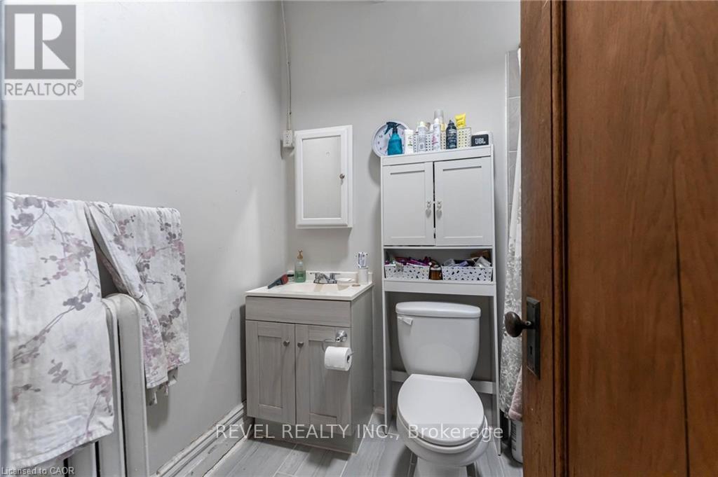 25 West Avenue S Property Photo 9