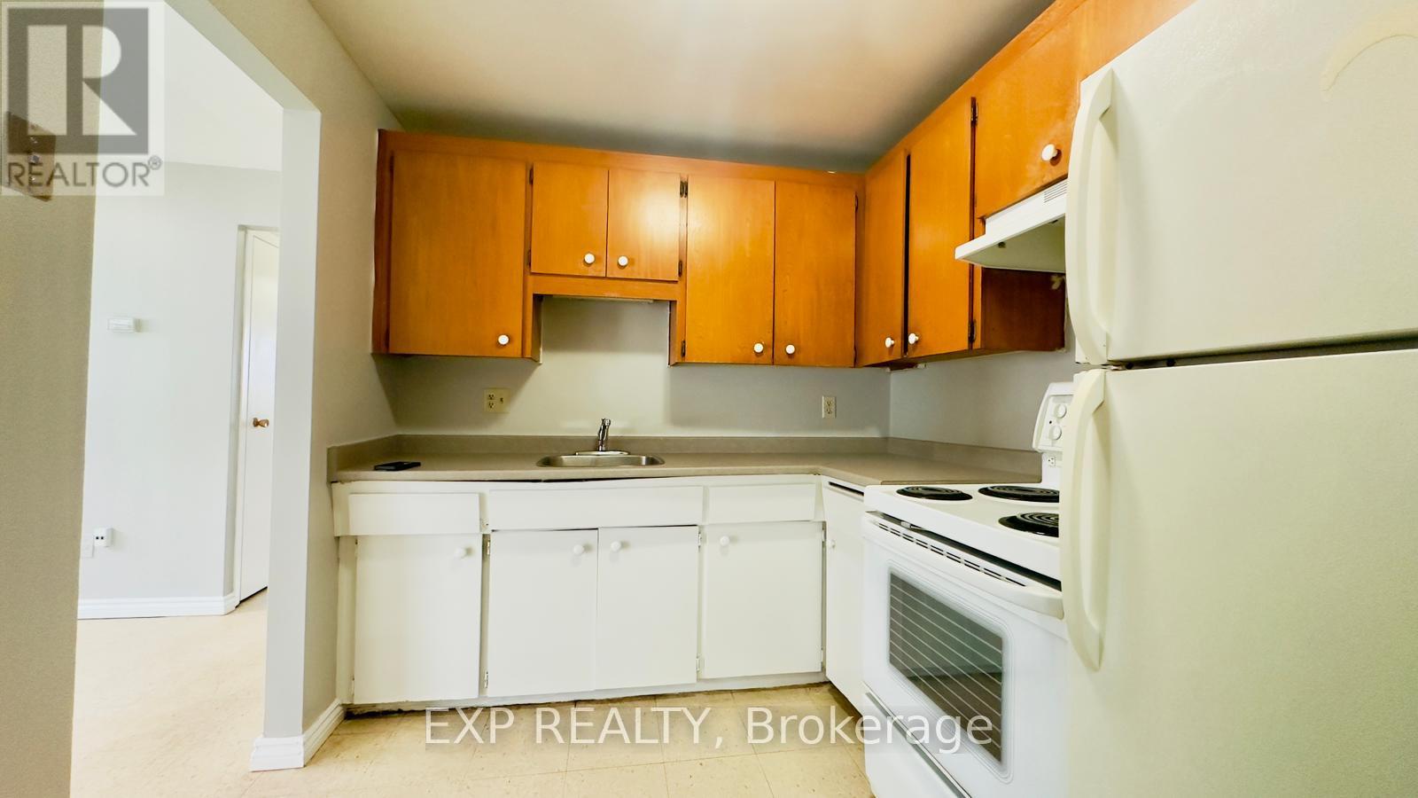 202 - 76 Brybeck Crescent Property Photo 5