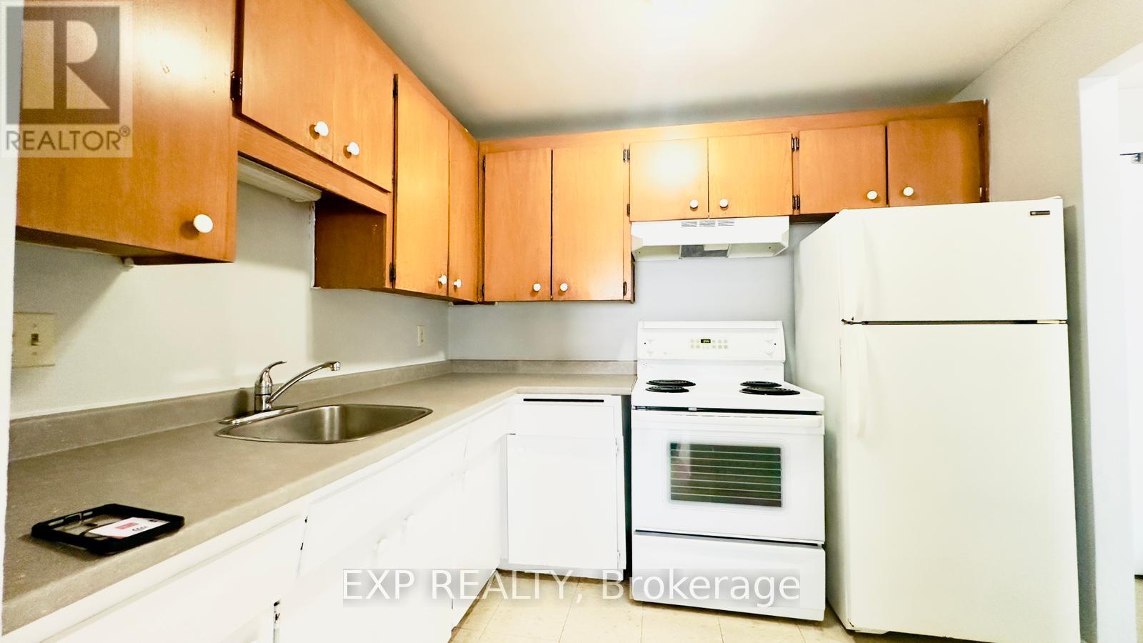 202 - 76 Brybeck Crescent Property Photo 6
