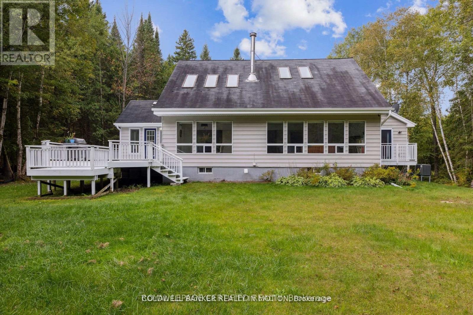 504 Birch Point Road Property Photo 7