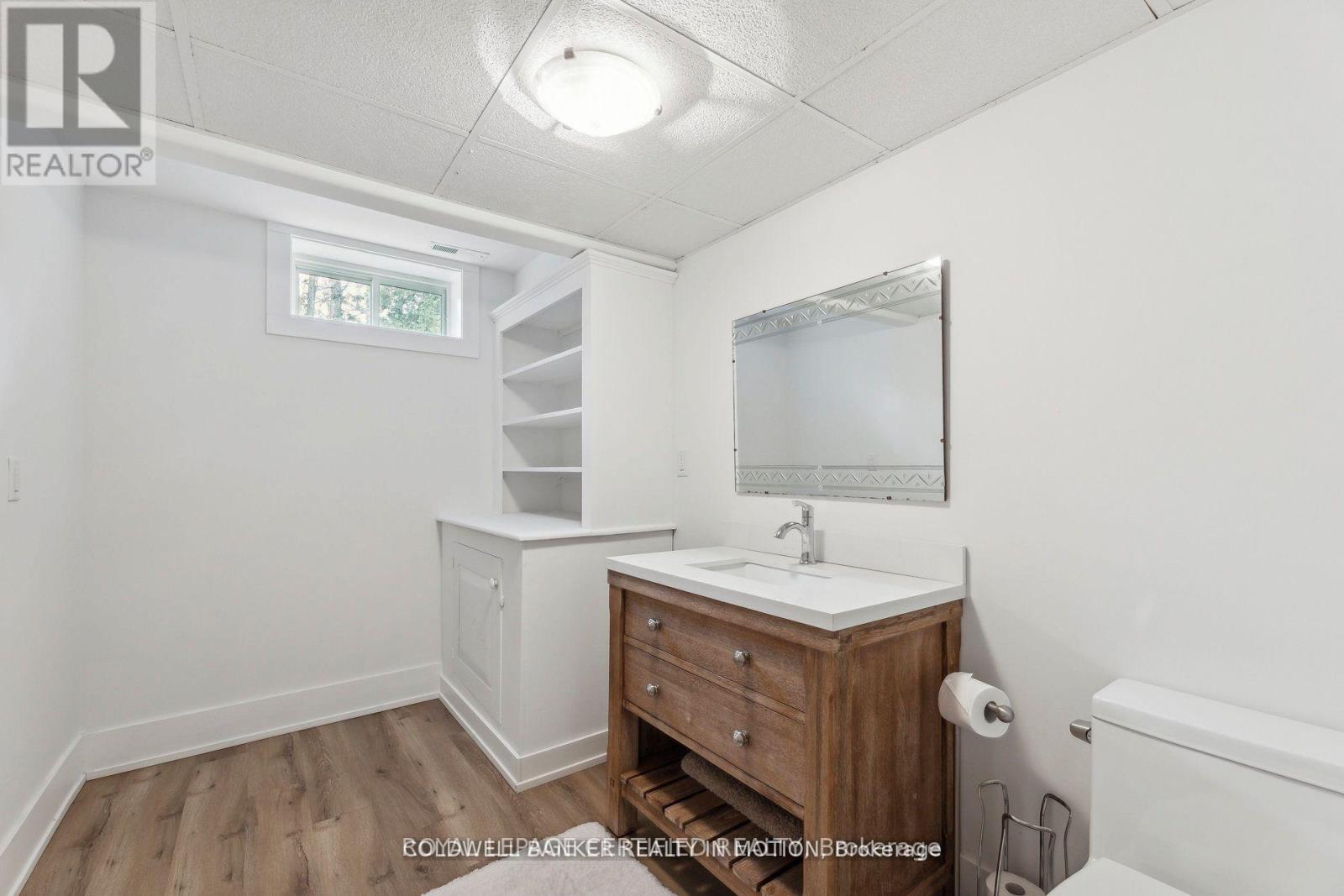 504 Birch Point Road Property Photo 10