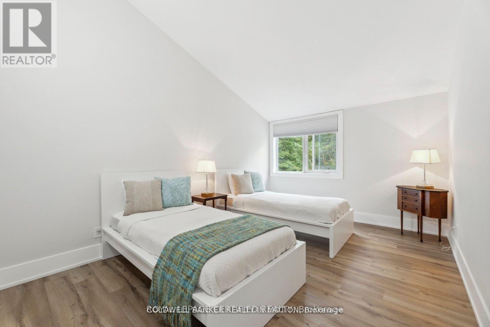 504 Birch Point Road Property Photo 12