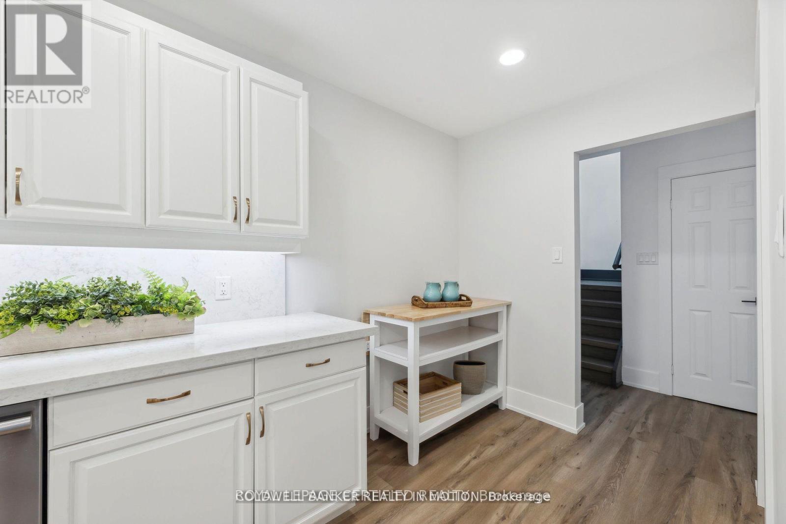 504 Birch Point Road Property Photo 24