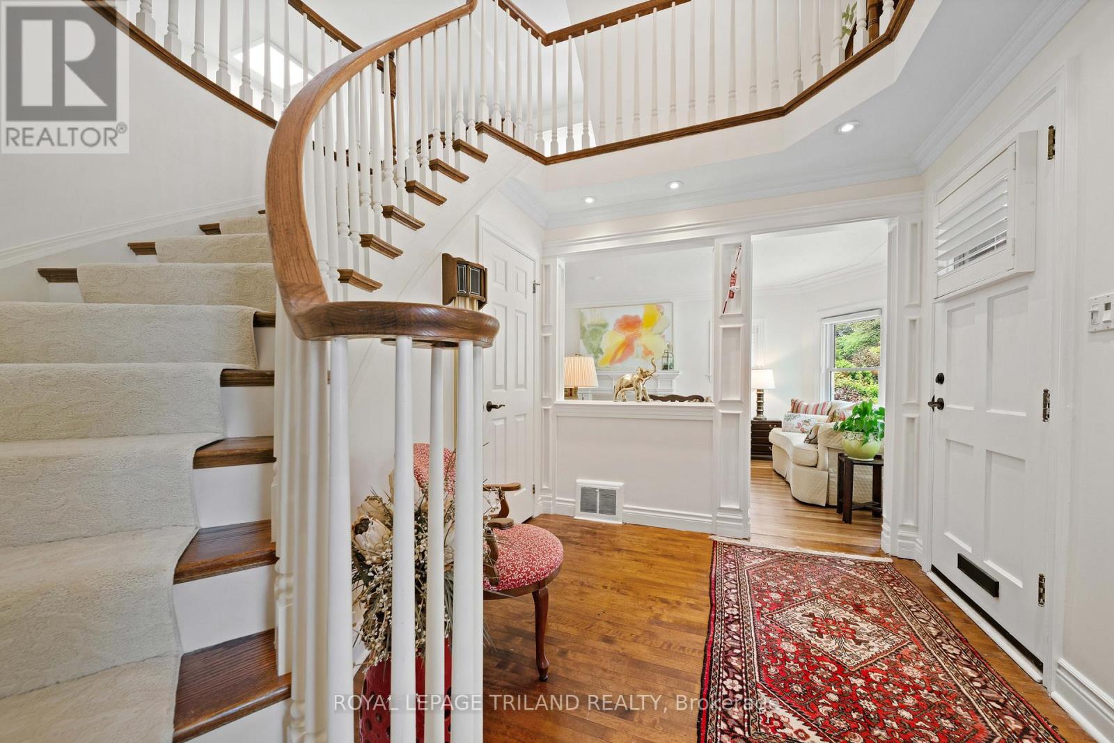 31 Chalmers Street Property Photo 4