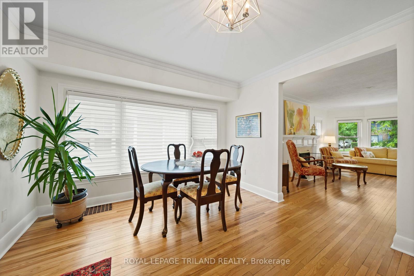 31 Chalmers Street Property Photo 9