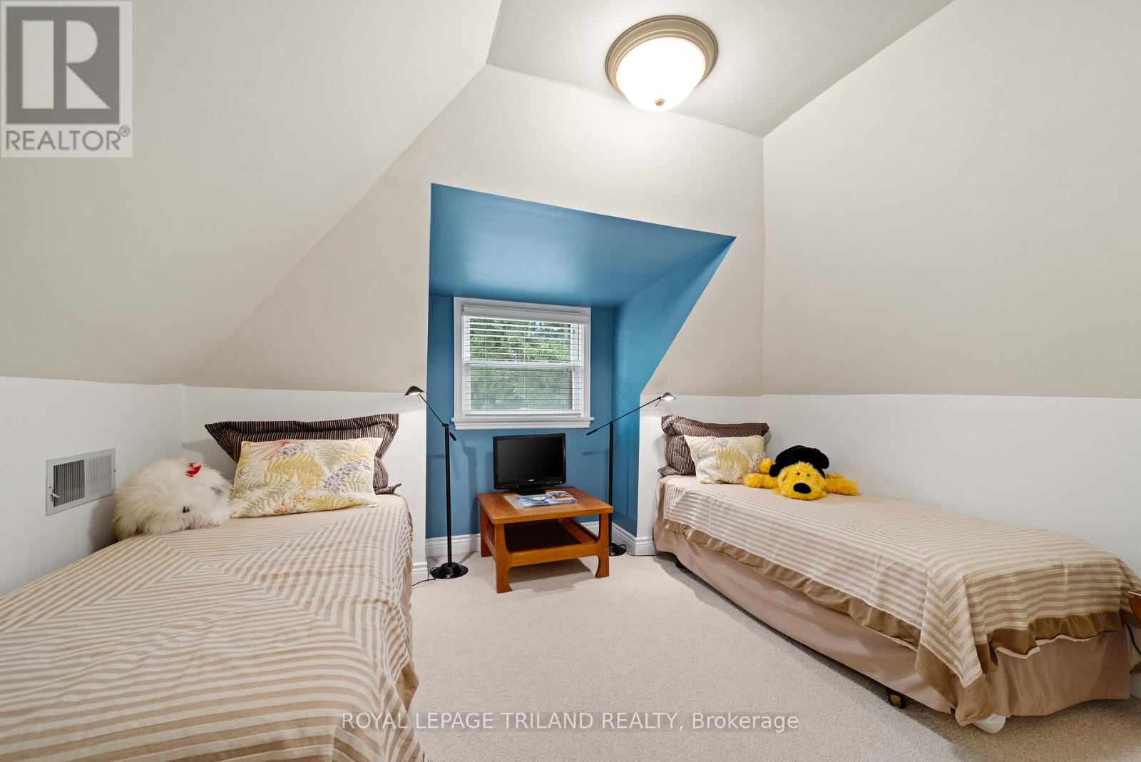 31 Chalmers Street Property Photo 25