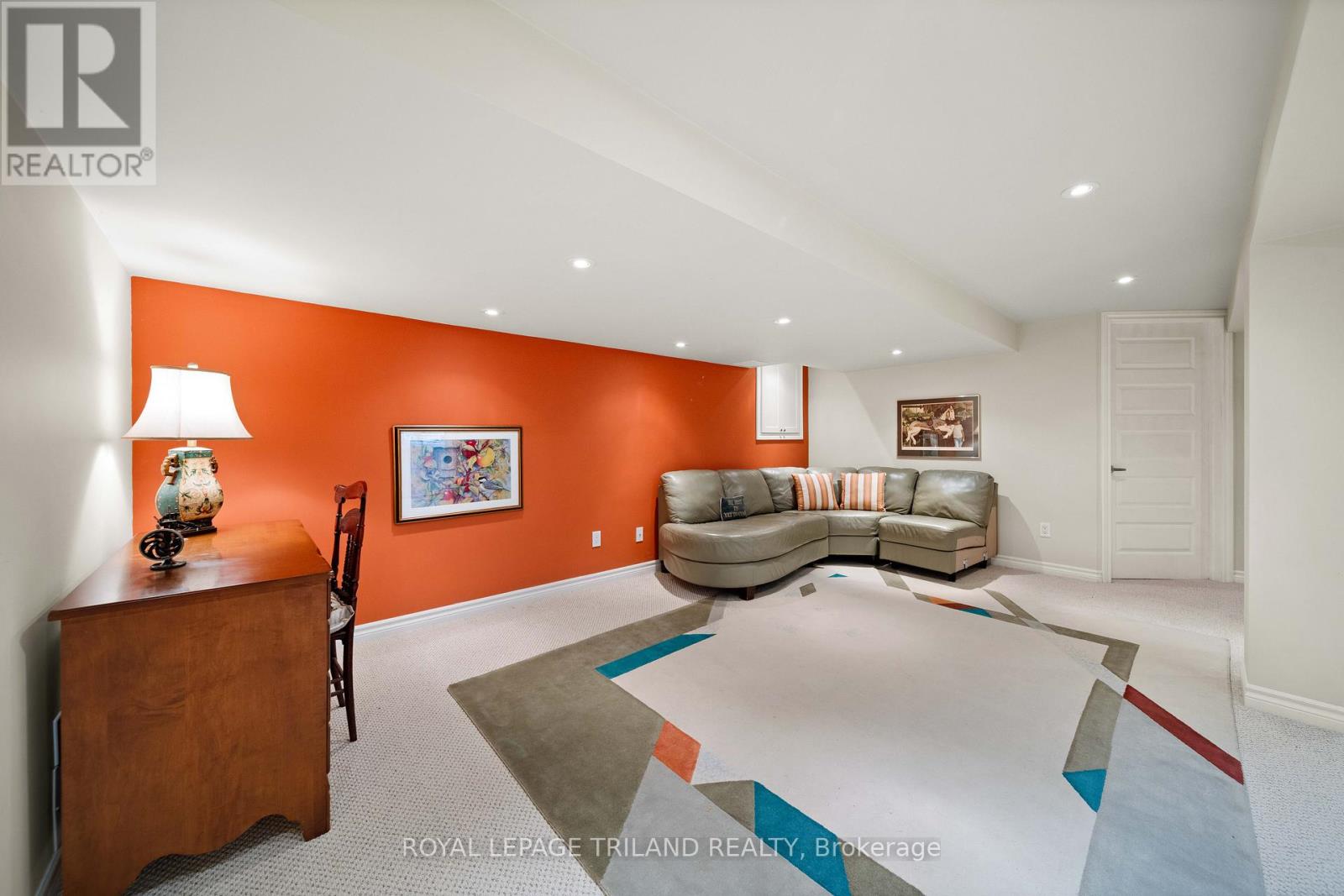 31 Chalmers Street Property Photo 27