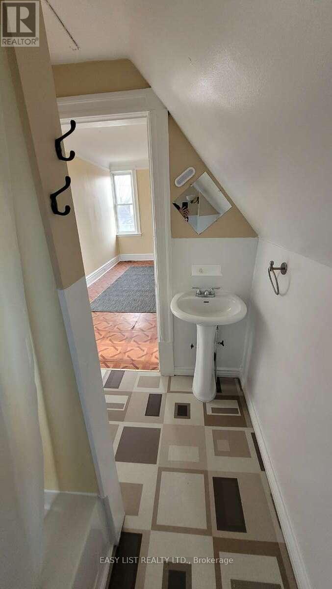 626 Lorne Avenue Property Photo 23