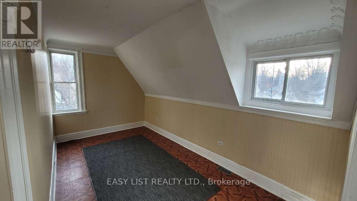 626 Lorne Avenue Property Photo 24