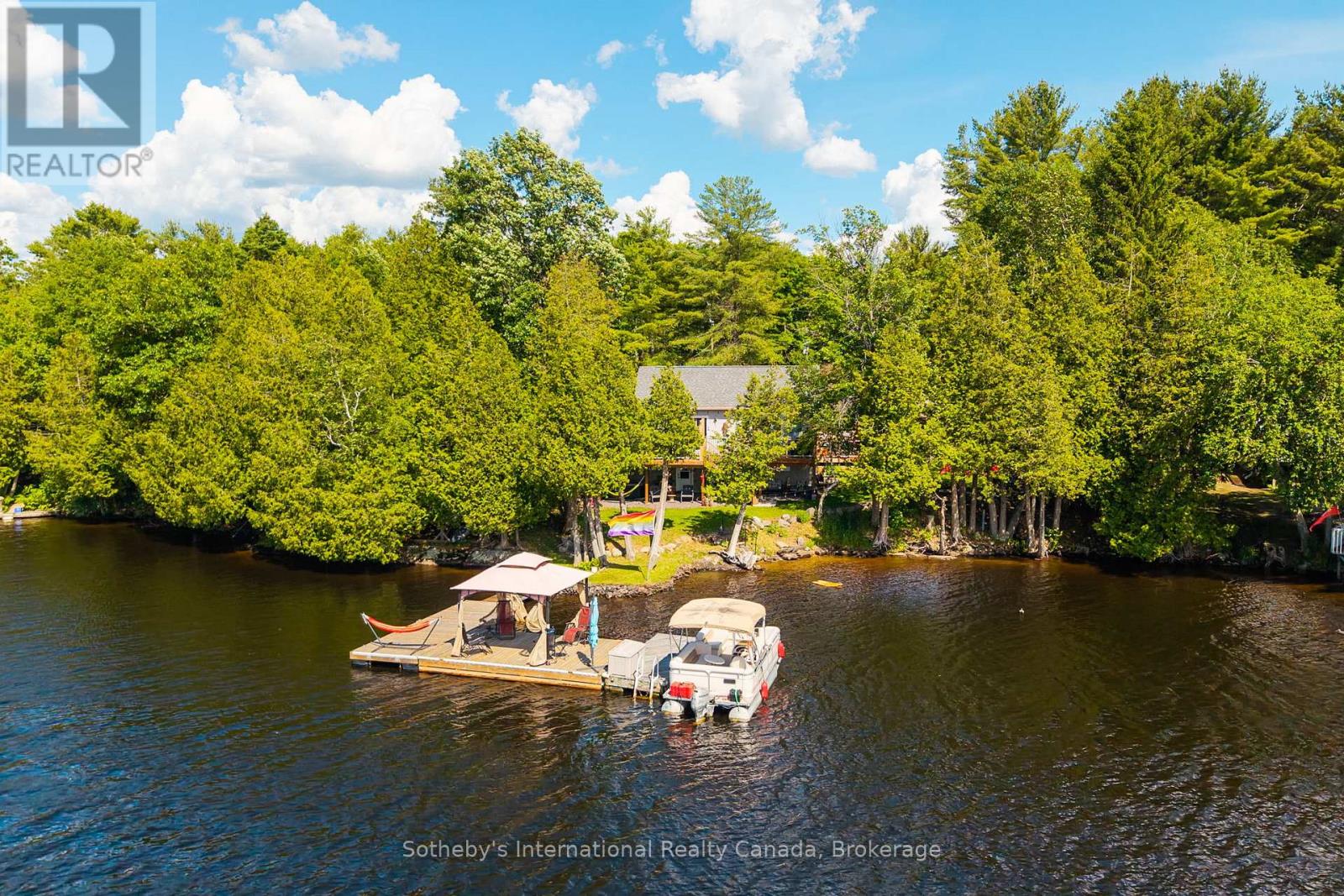 8 Lakeview Crescent Property Photo 1