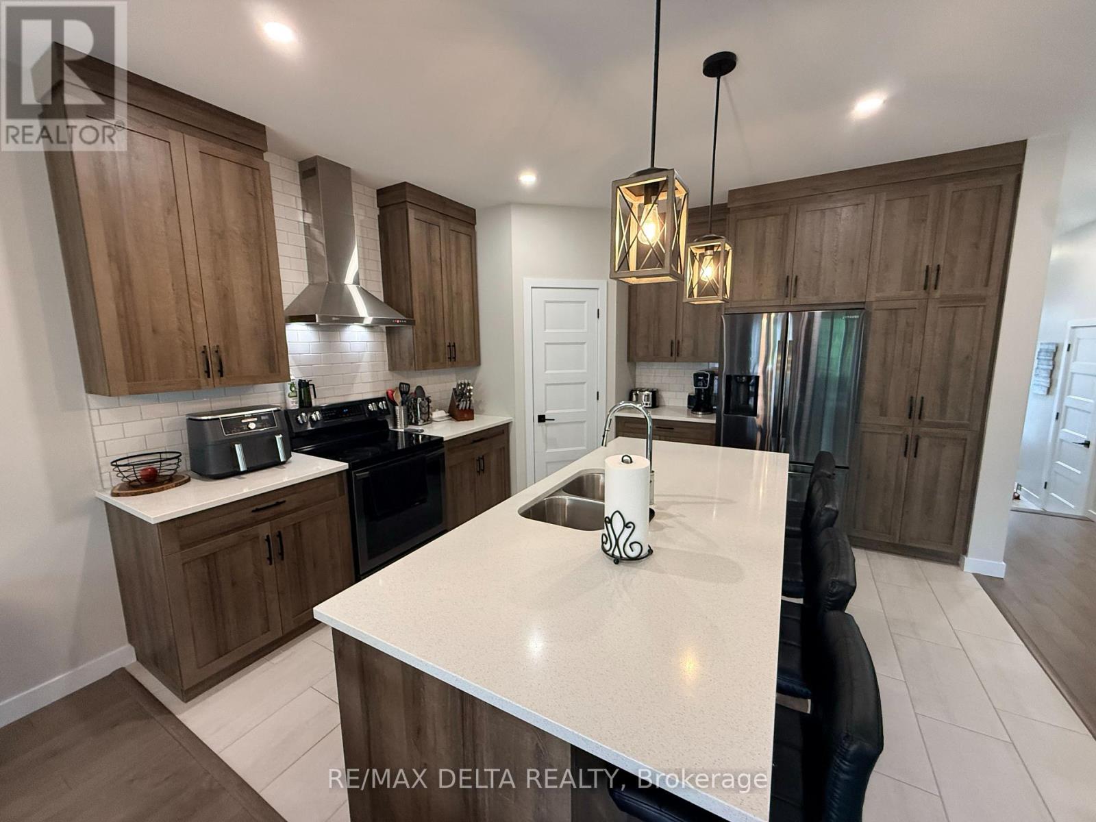114 Dolores Street Property Photo 8