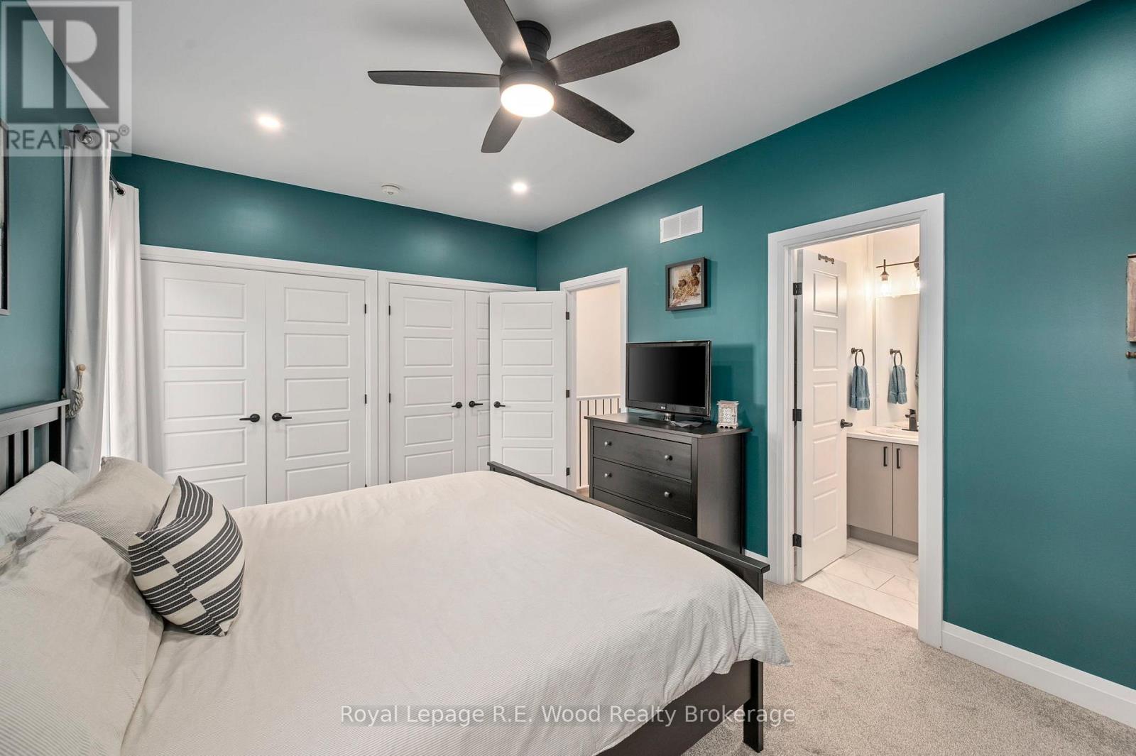 302 - 360 Quarter Town Line Property Photo 15