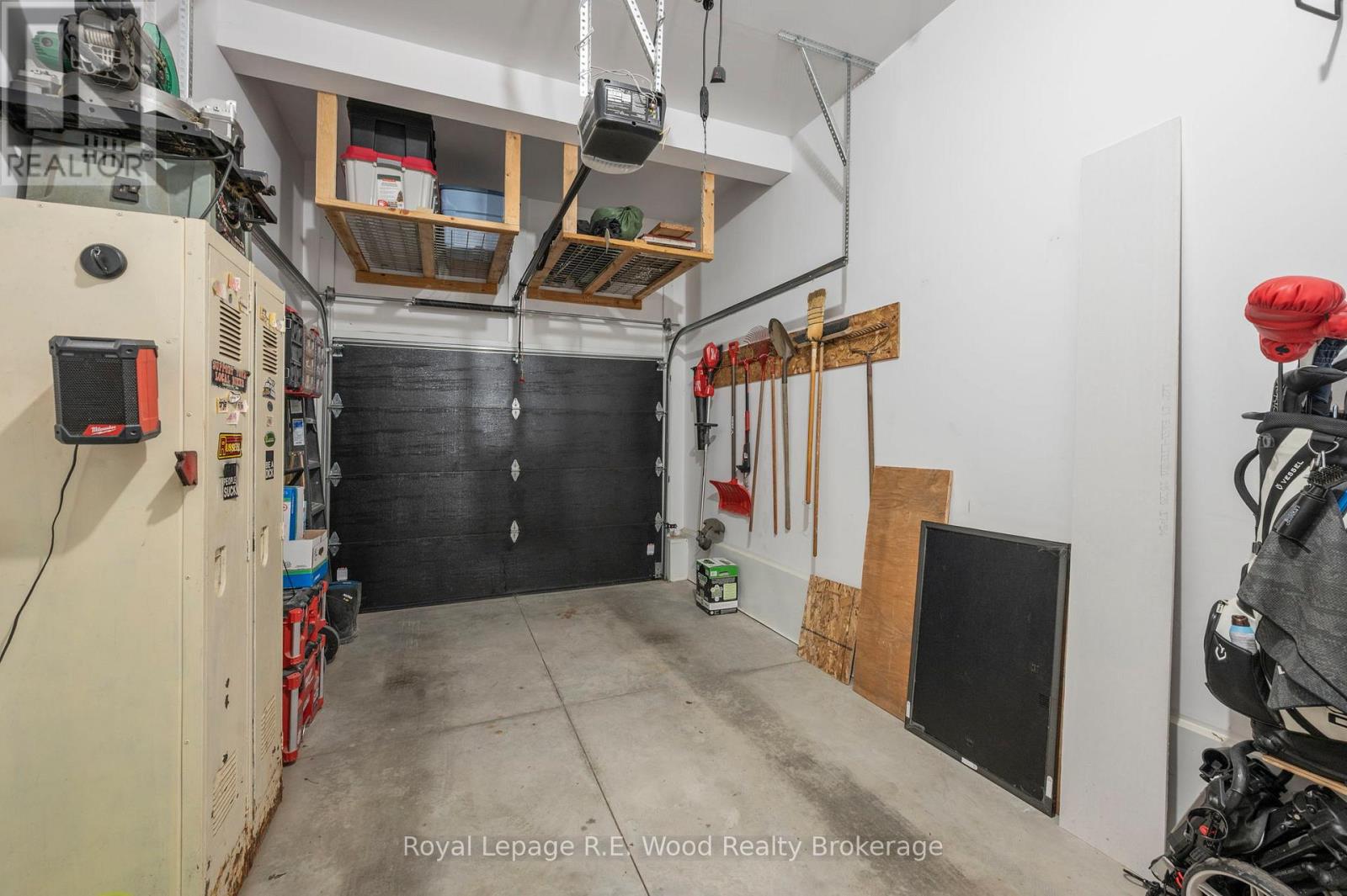302 - 360 Quarter Town Line Property Photo 19