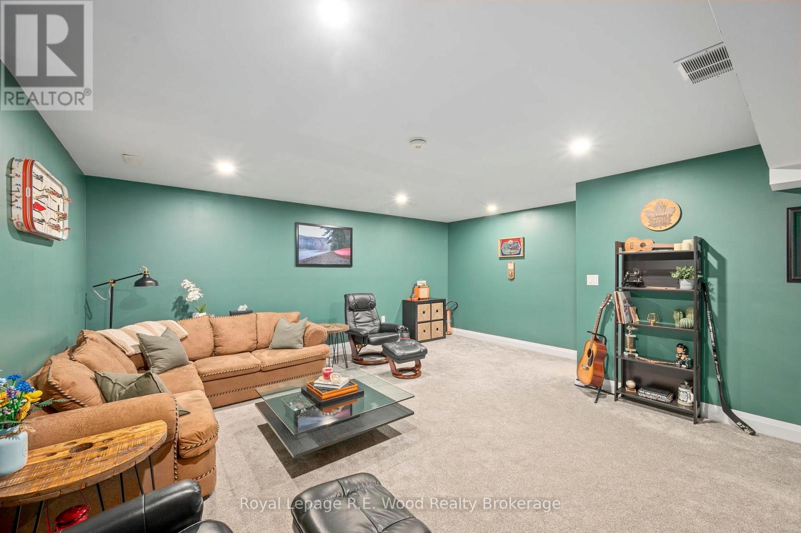 302 - 360 Quarter Town Line Property Photo 23