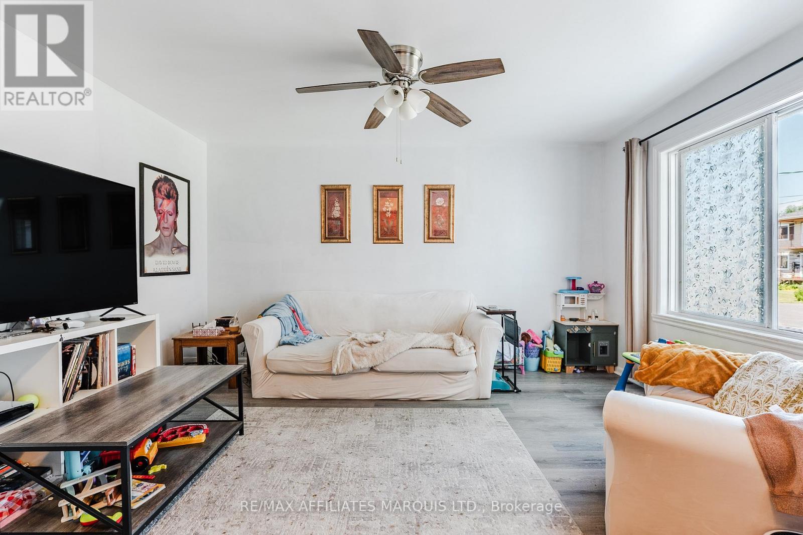 122 New Street Property Photo 11