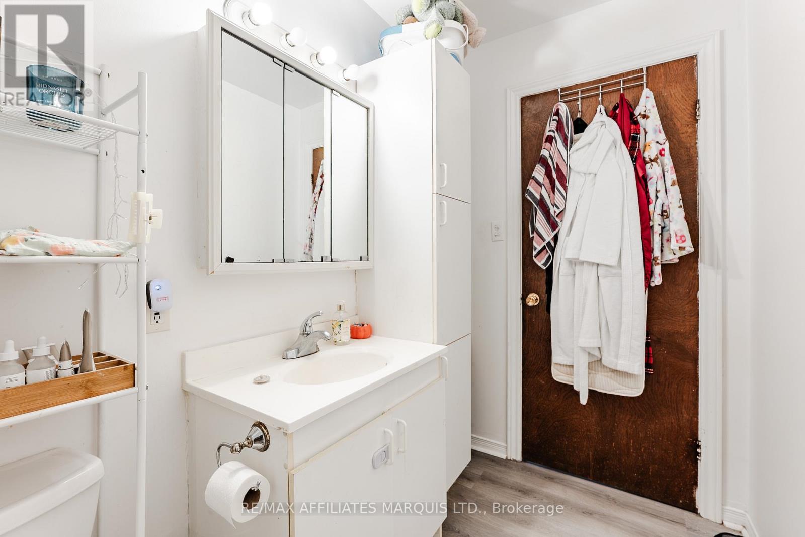 122 New Street Property Photo 22