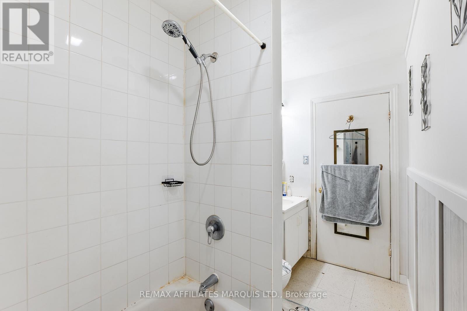122 New Street Property Photo 37