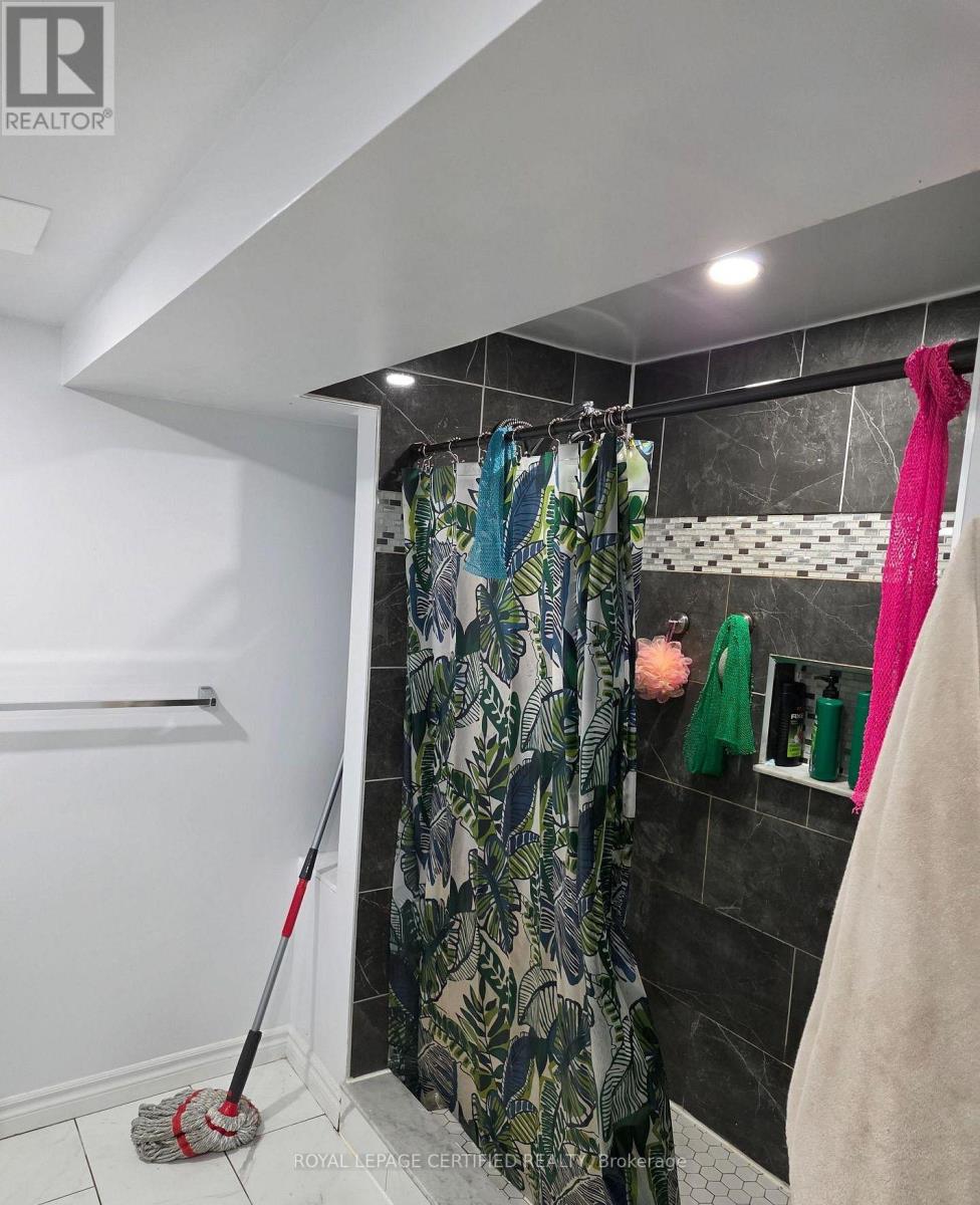 2 Rideau Crescent Property Photo 15