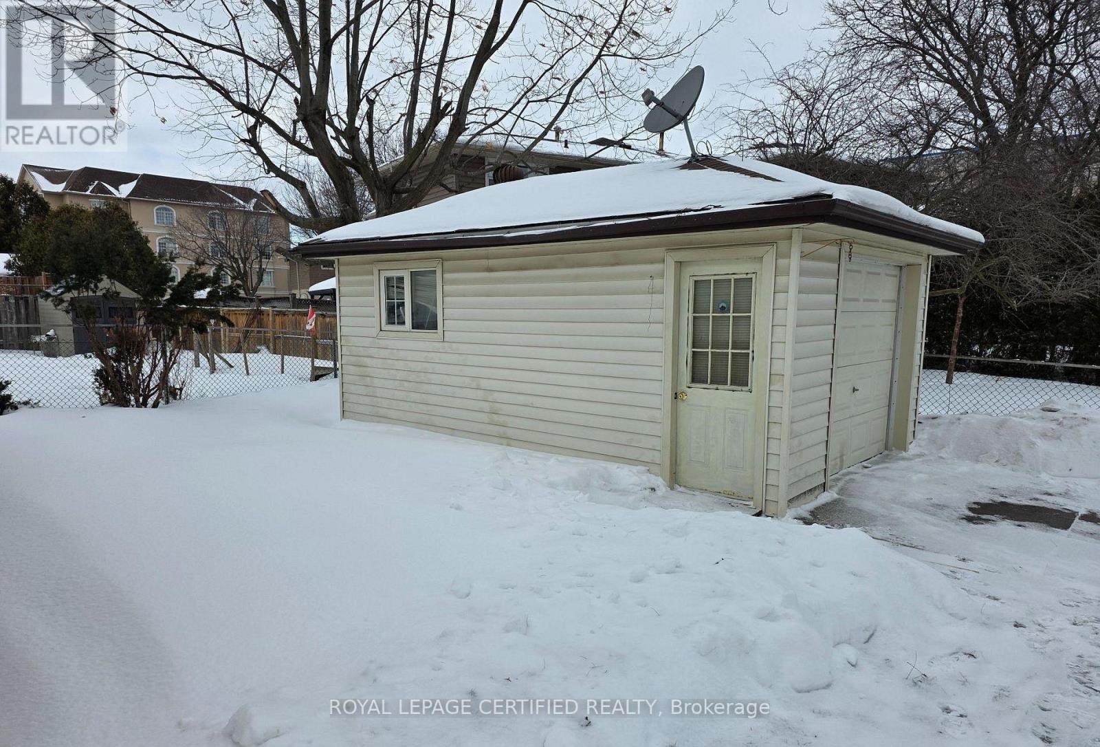 2 Rideau Crescent Property Photo 16