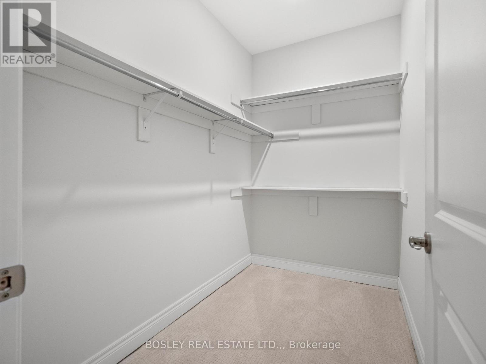 510 Royal Ridge Drive Property Photo 19