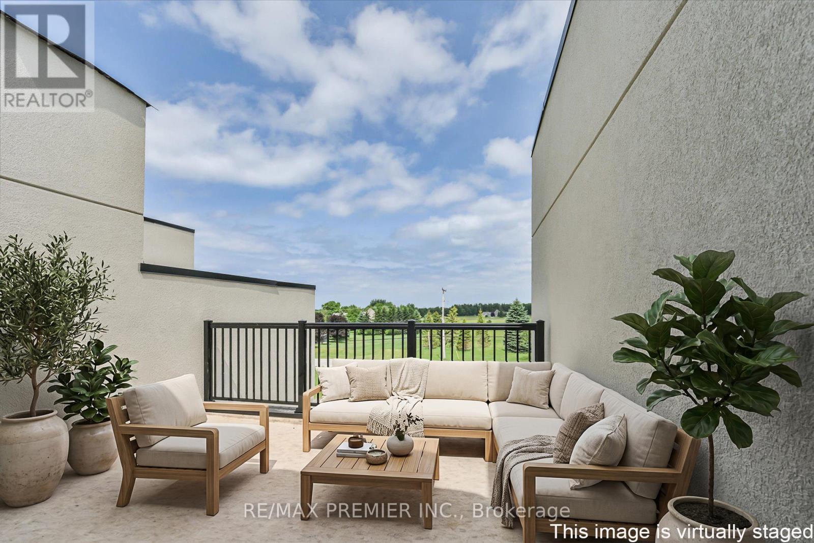 150 Yvonne Crescent Property Photo 8