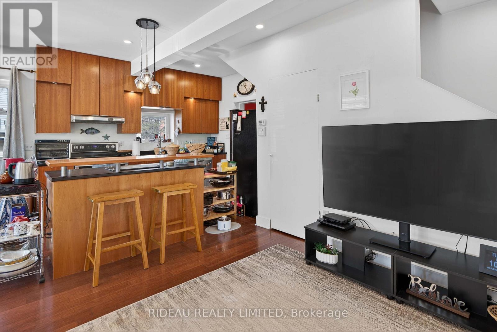 22 Perth Street Property Photo 5