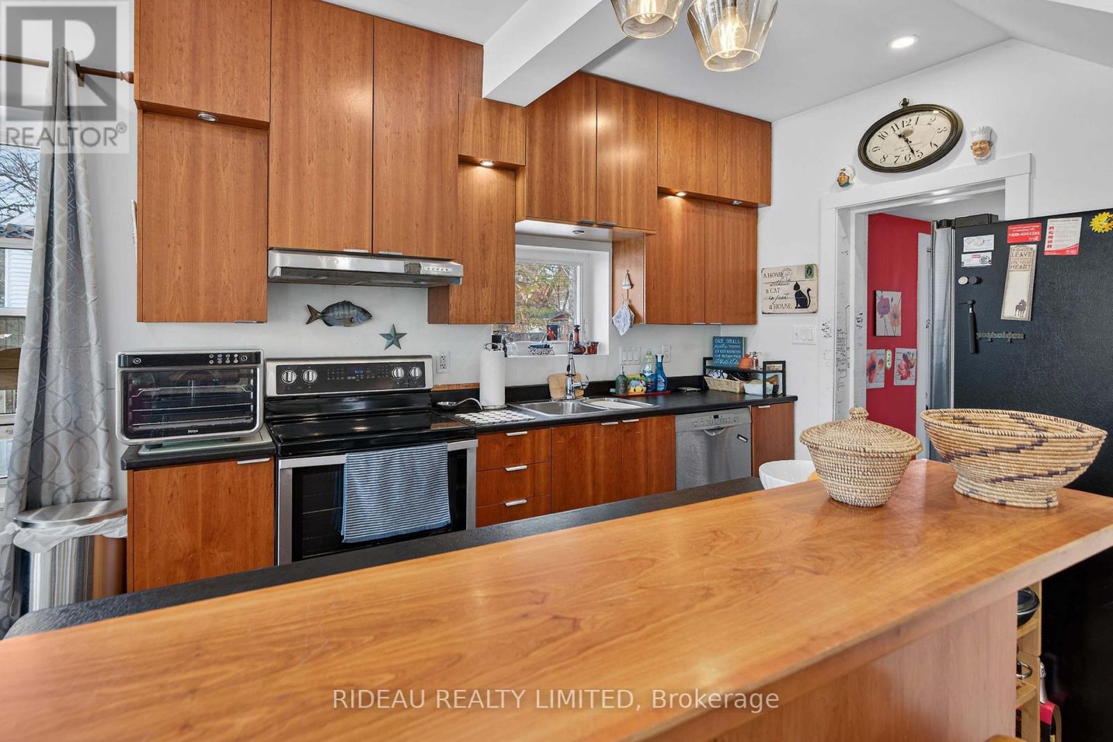 22 Perth Street Property Photo 6