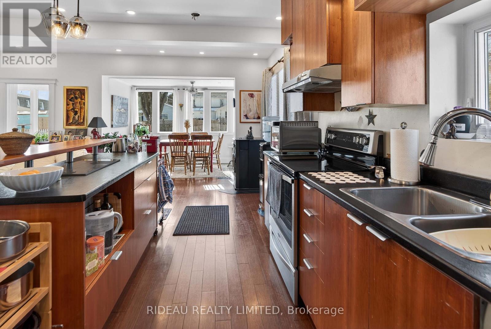 22 Perth Street Property Photo 8