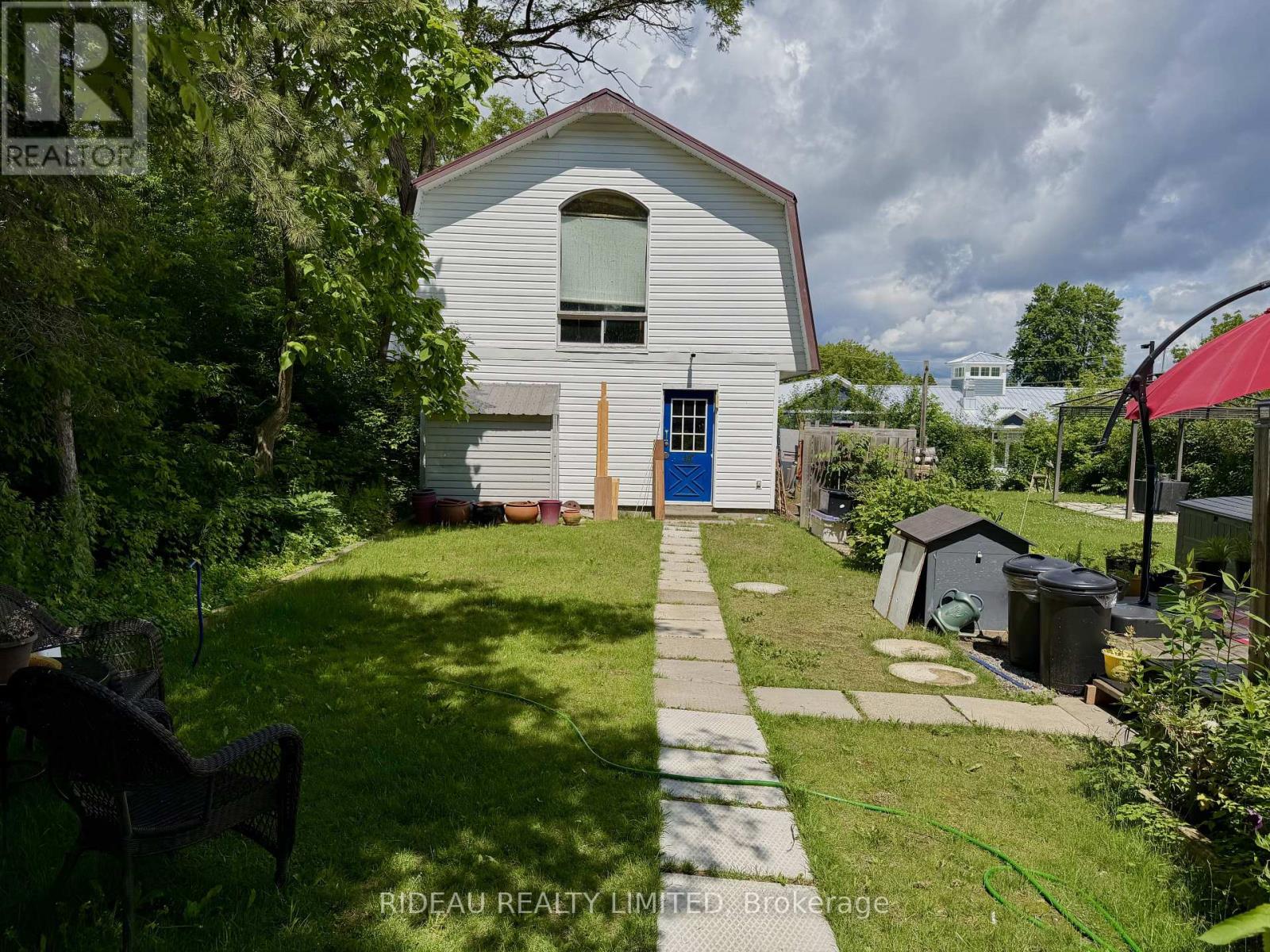 22 Perth Street Property Photo 19