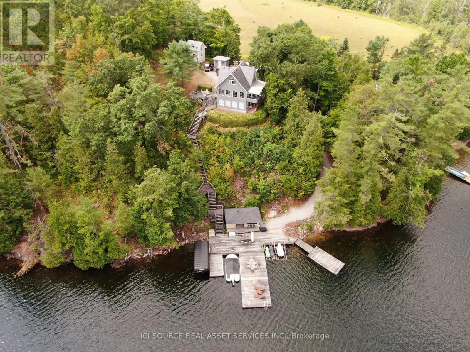 1096 Lois Lane Property Photo 1