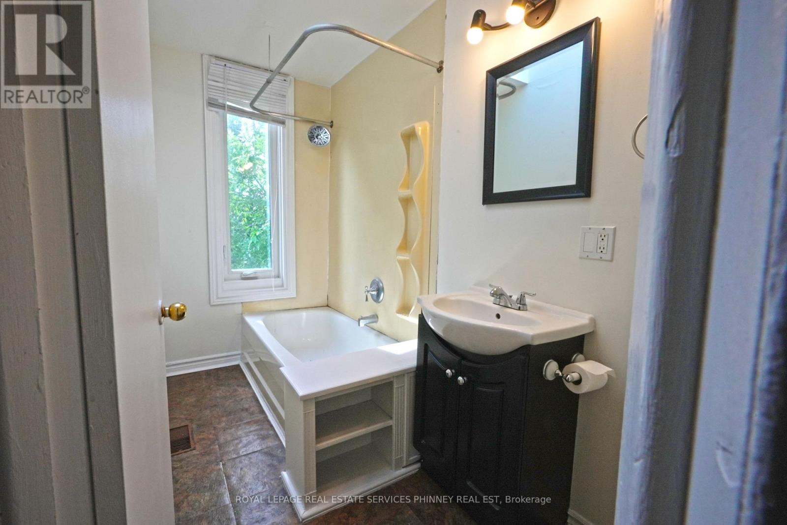 2 - 65 Liberty Street Property Photo 10