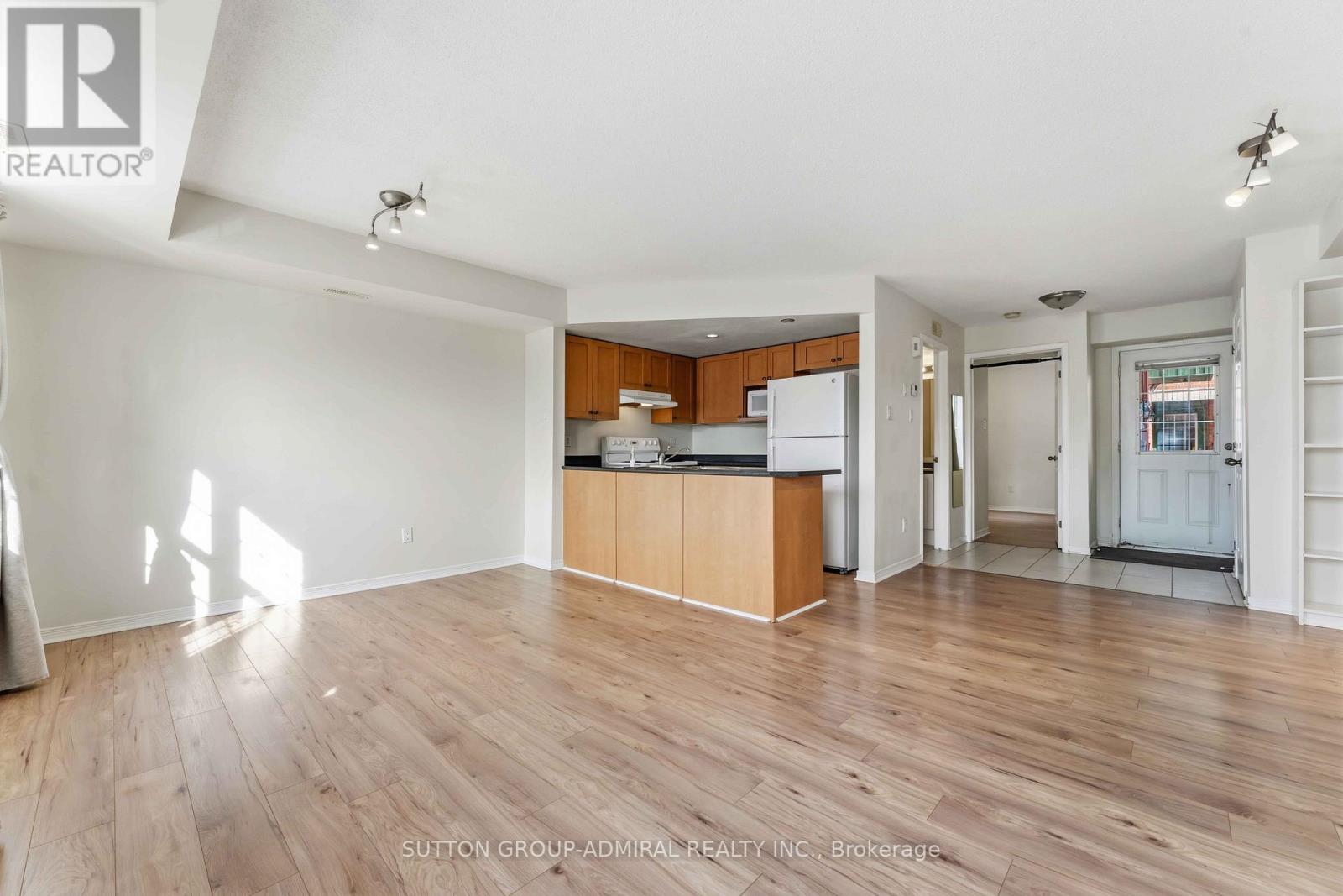 9 - 130 Rochester Street Property Photo 16