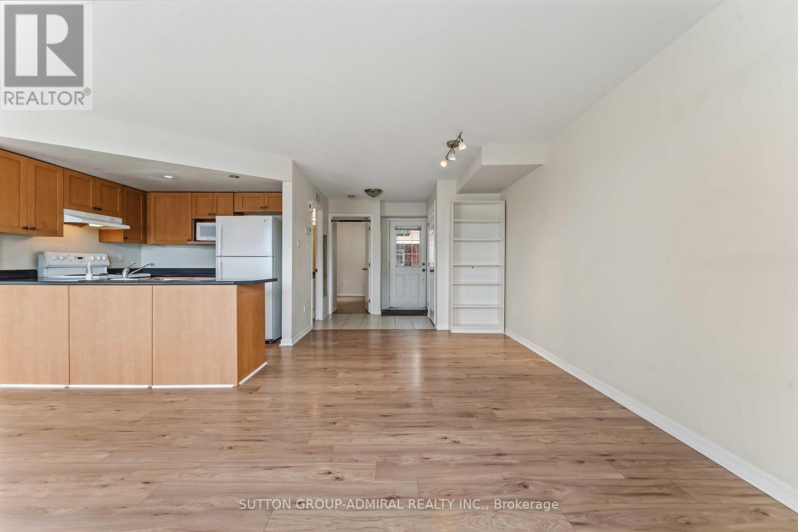 9 - 130 Rochester Street Property Photo 17