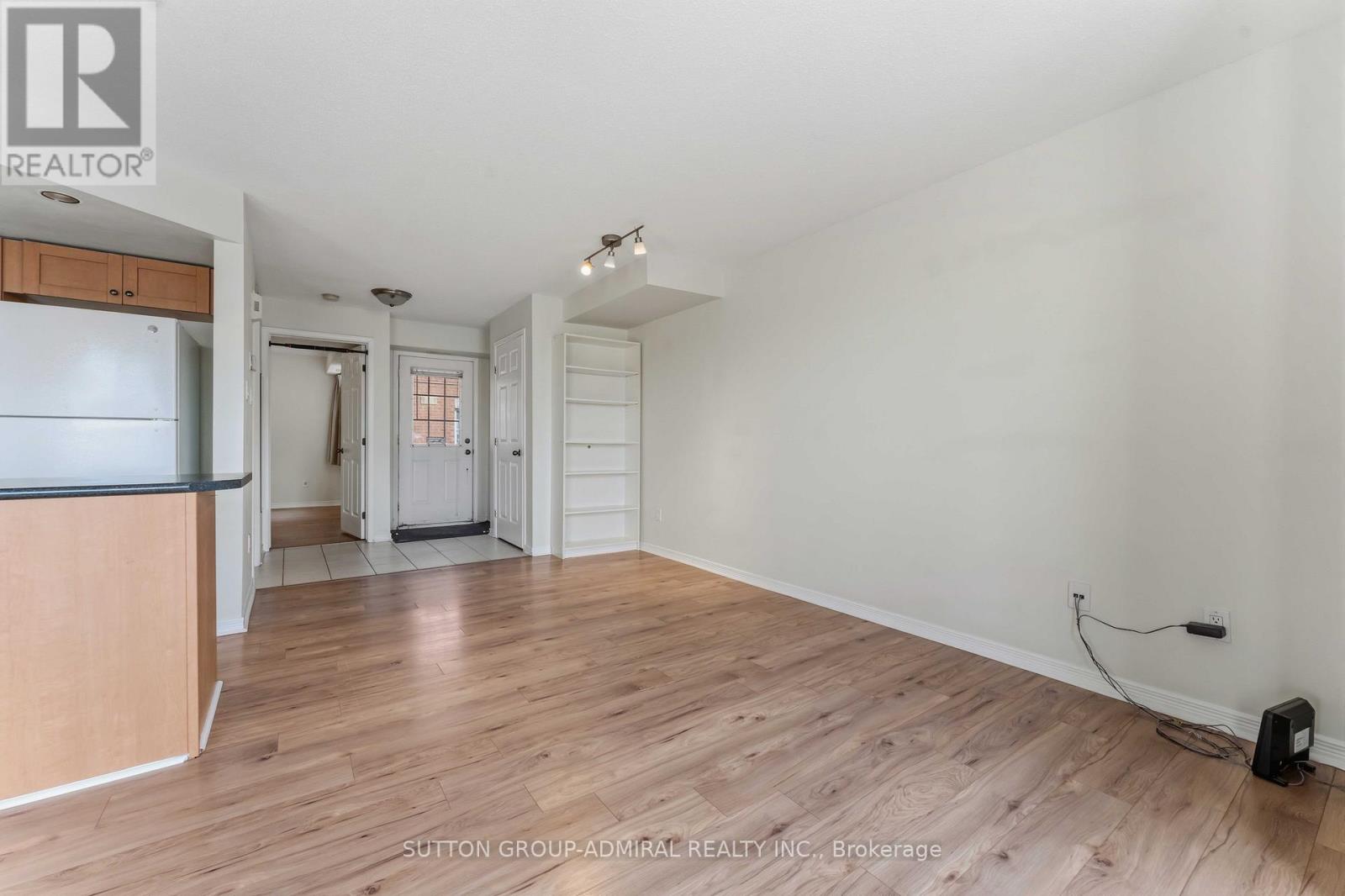 9 - 130 Rochester Street Property Photo 18