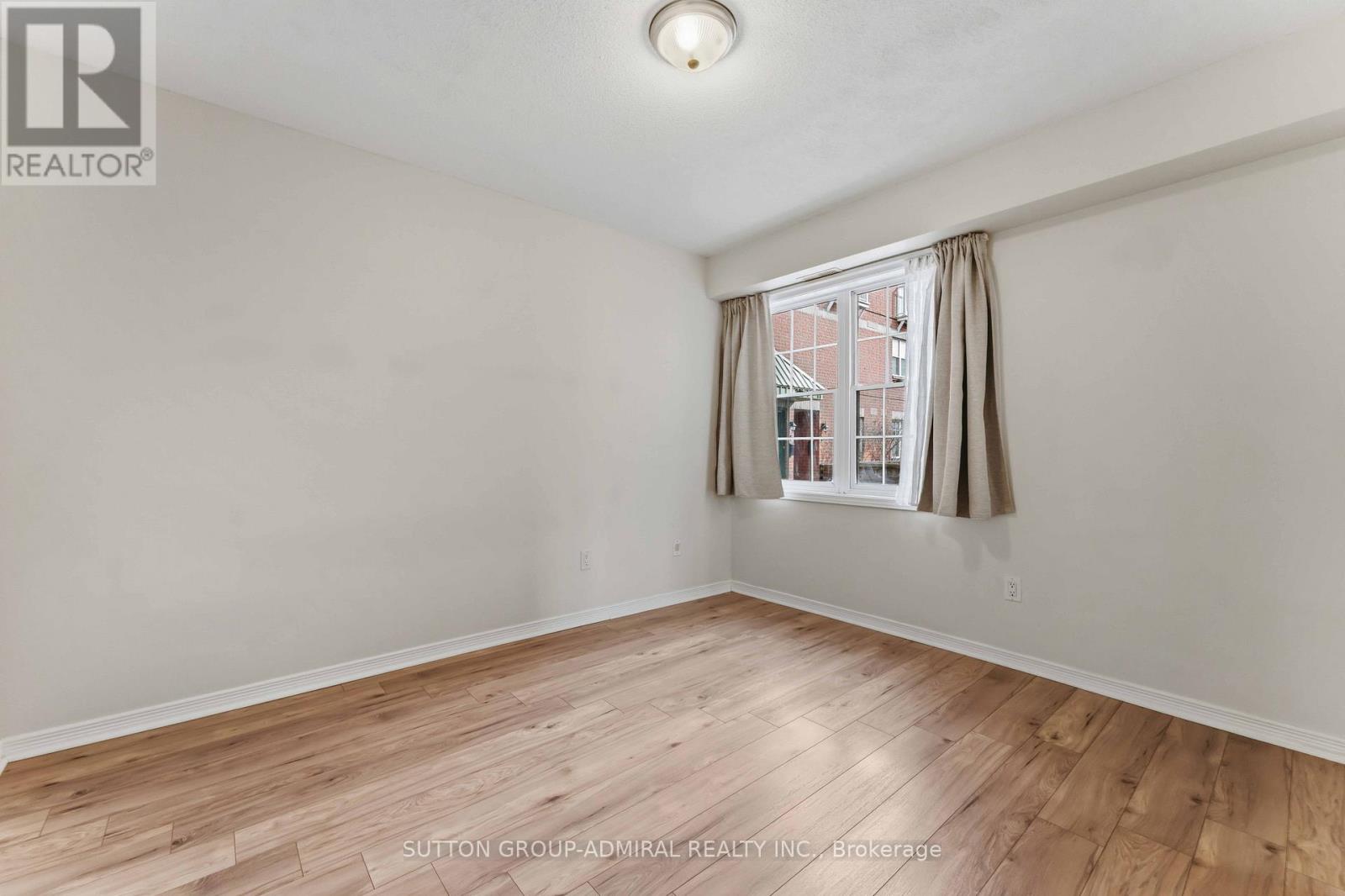 9 - 130 Rochester Street Property Photo 28