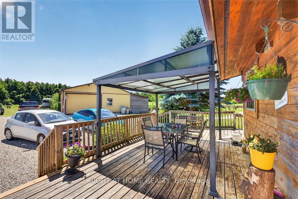 41073 Londesboro Road Property Photo 8