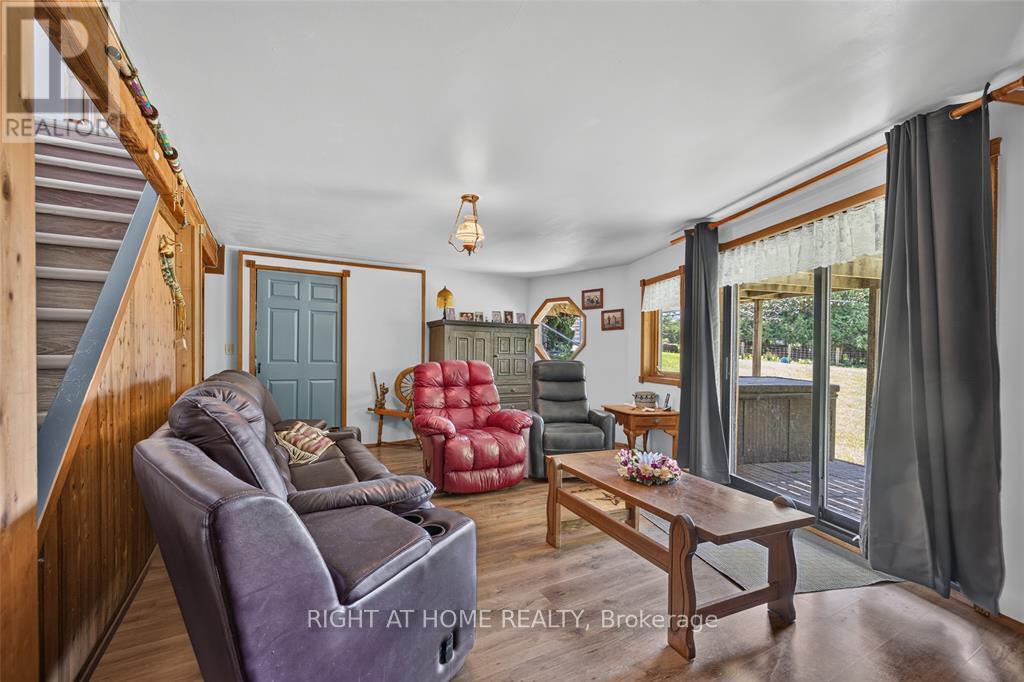 41073 Londesboro Road Property Photo 27