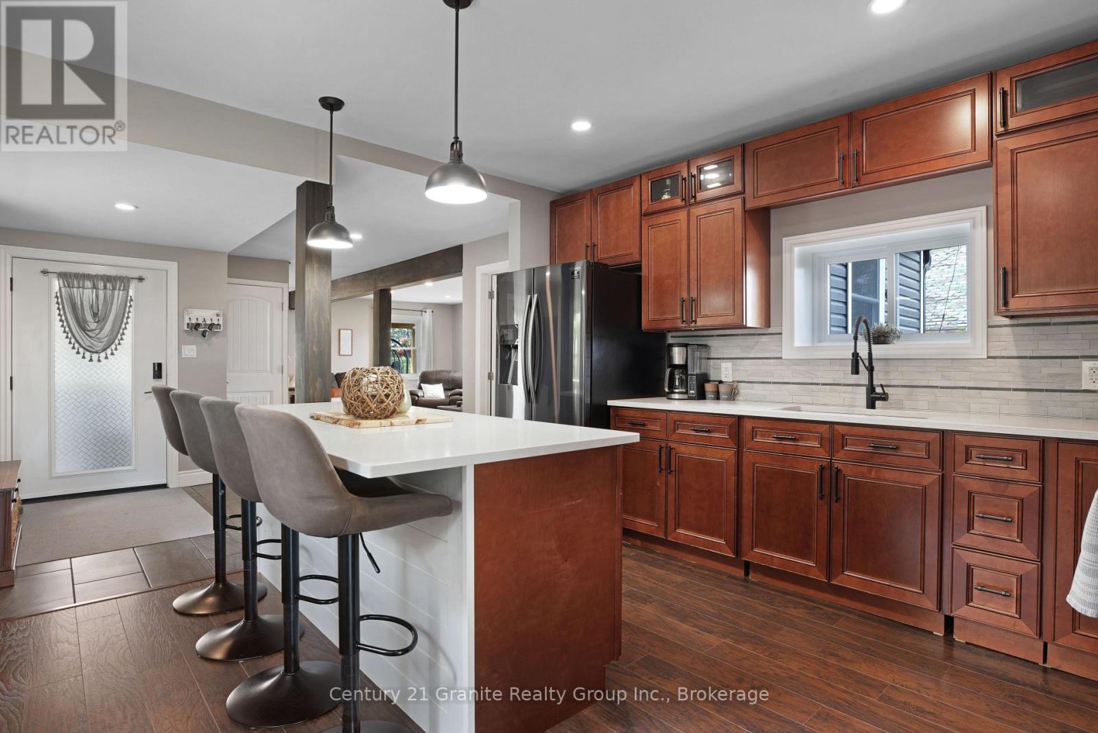 25 Post Street Property Photo 14