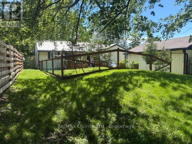 14 Bay Avenue Property Photo 29