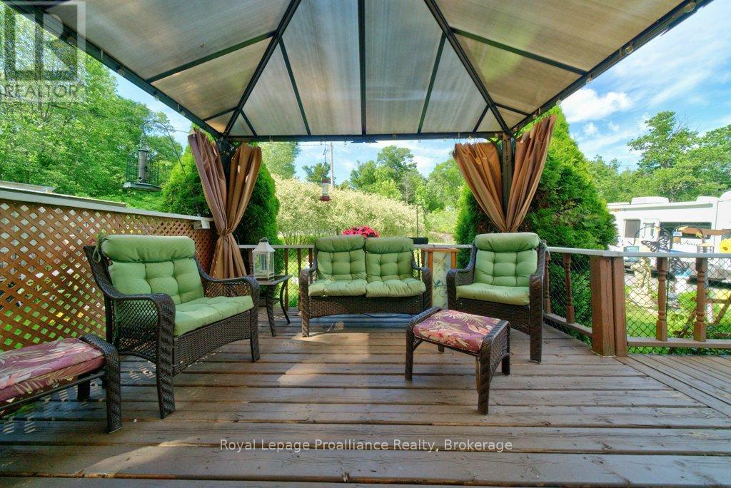1012 Lakeshore Drive Property Photo 7