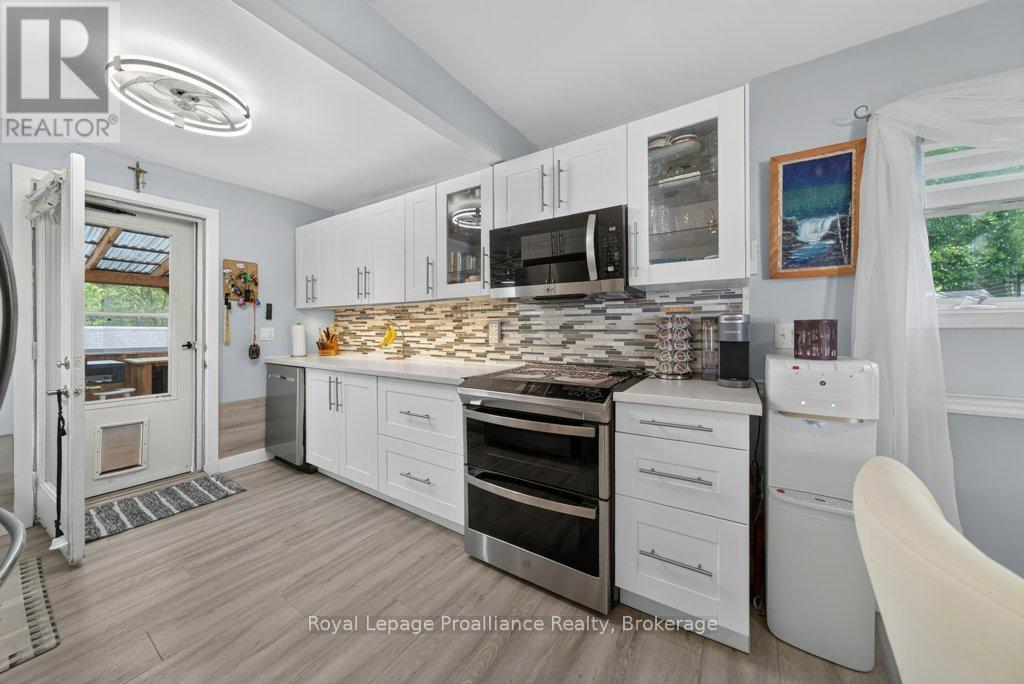 1012 Lakeshore Drive Property Photo 15