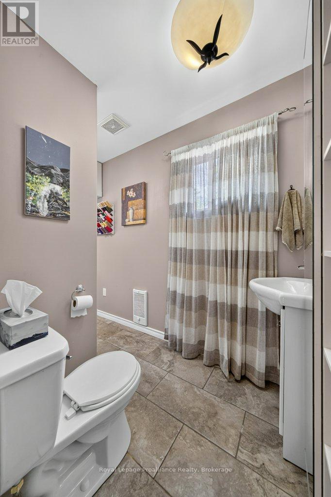 1012 Lakeshore Drive Property Photo 23