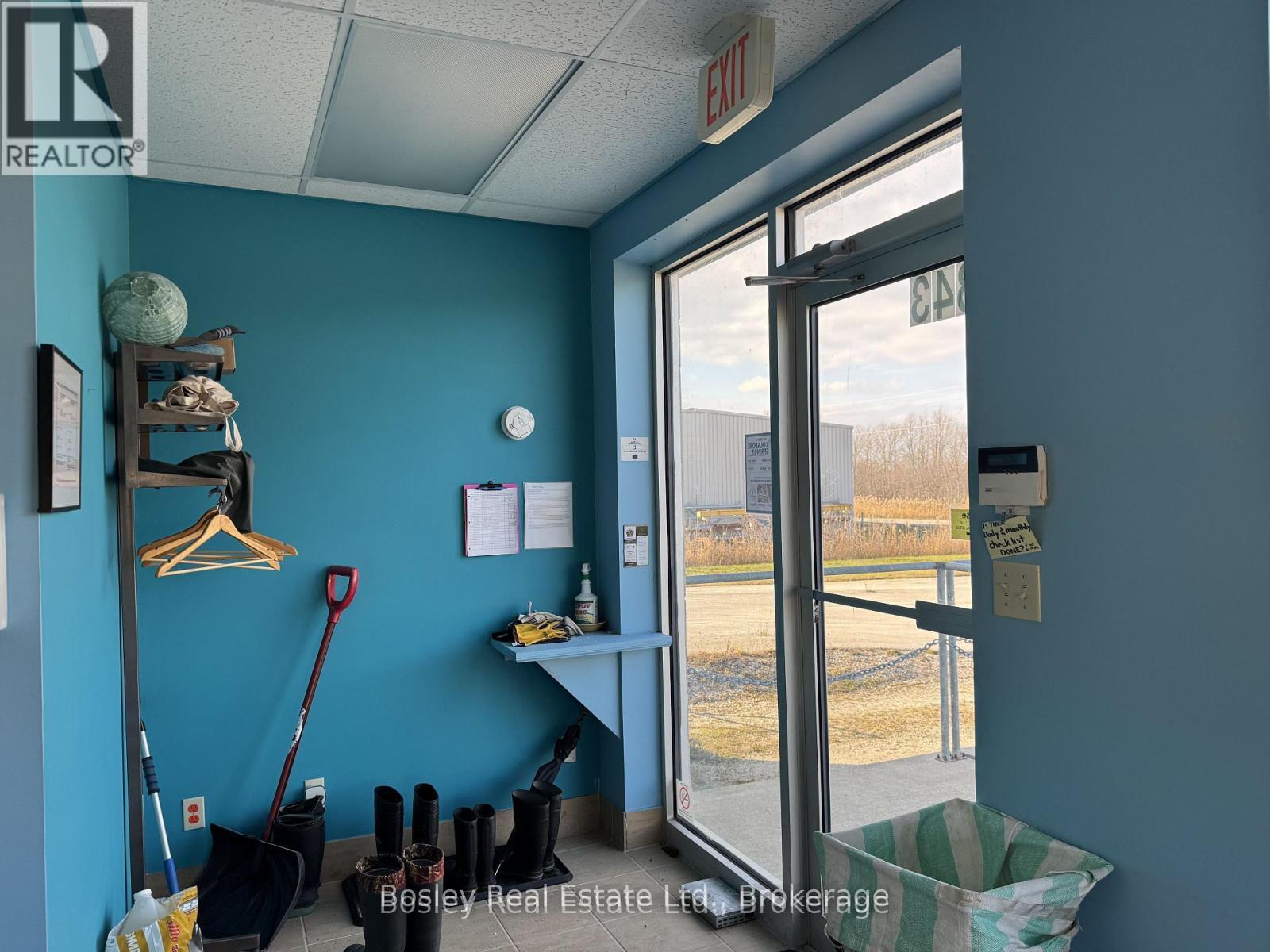 1843 23rd Street E Property Photo 10