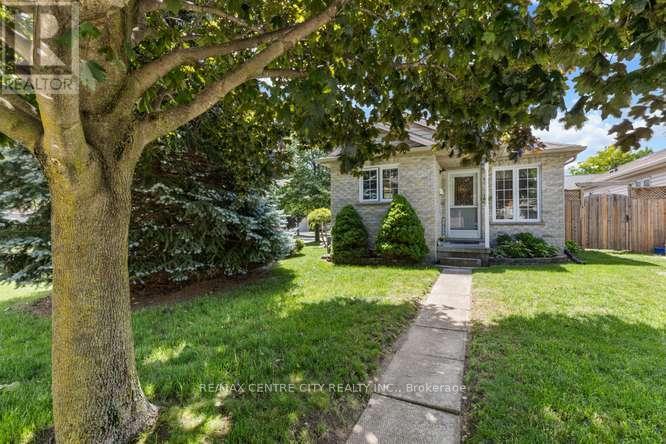 463 EXMOUTH CIRCLE Property Photo 1