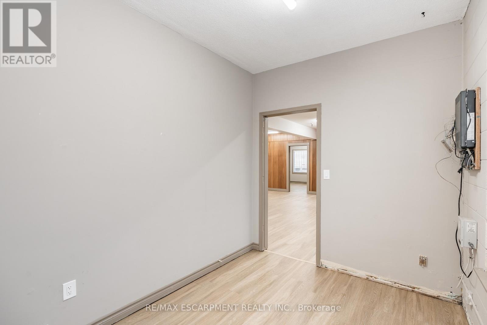18 Linden Street Property Photo 12