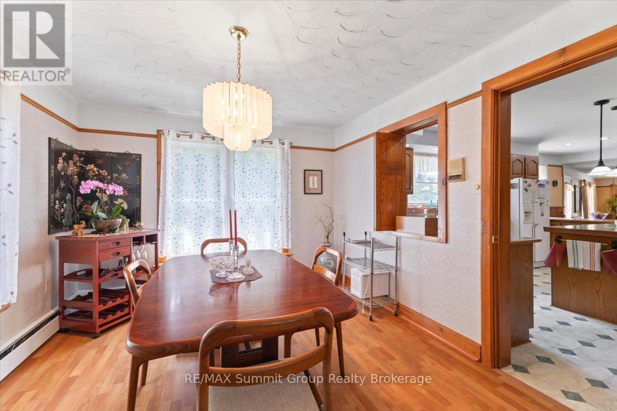 774549 Highway 10 Property Photo 9