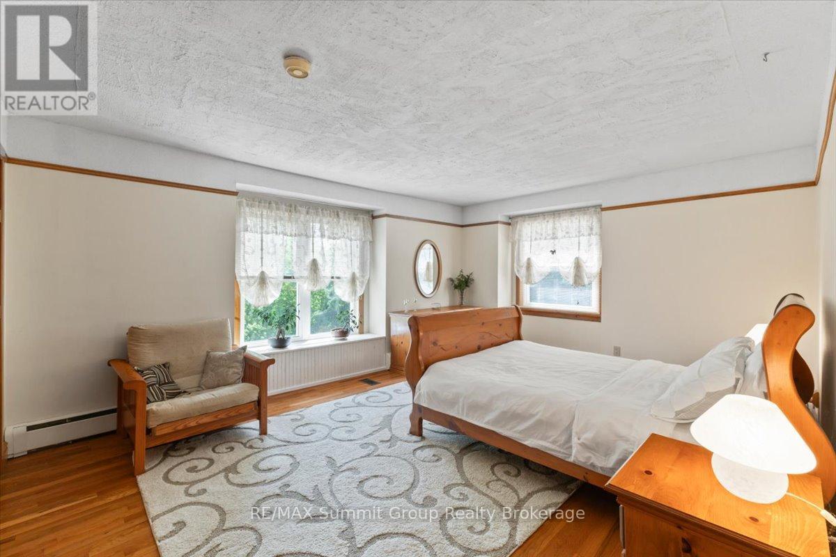 774549 Highway 10 Property Photo 22