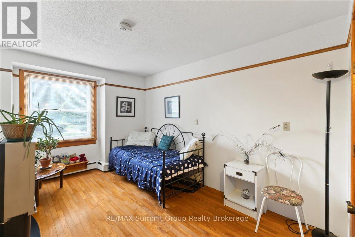 774549 Highway 10 Property Photo 23