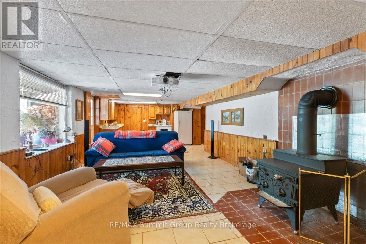 774549 Highway 10 Property Photo 29